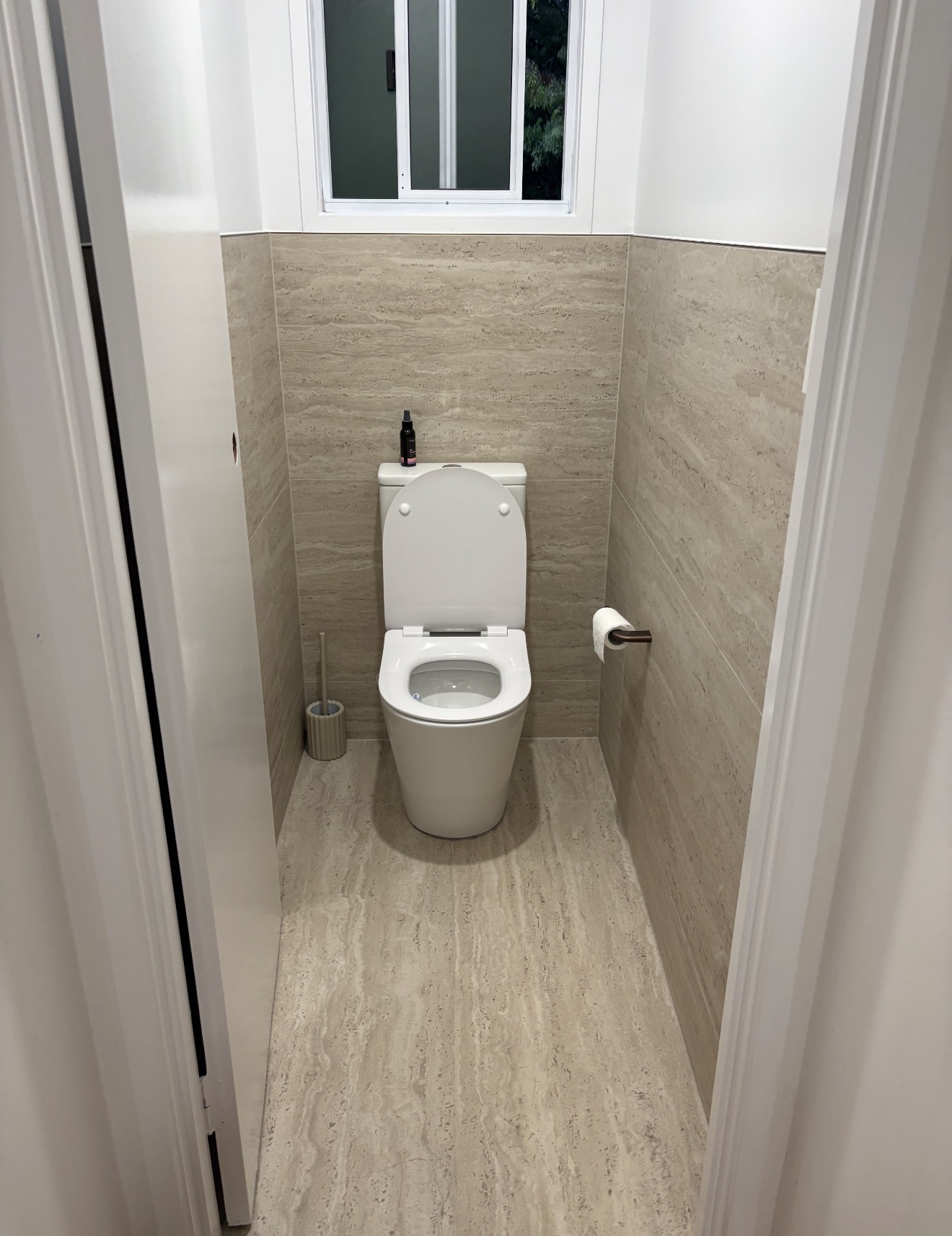 Bathroom stone wall Brisbane